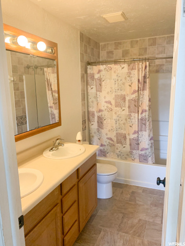 505 E Center St, Richfield, UT 84701 — photo 8