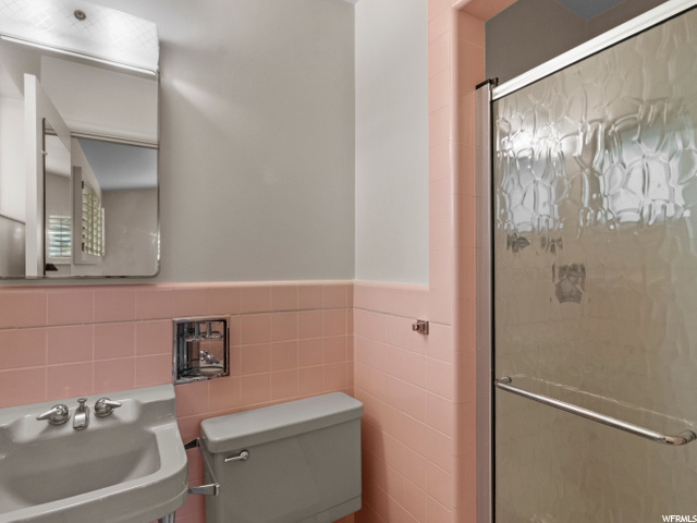 master 3/4 bath