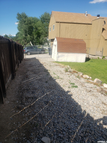 RV parking - gravel.