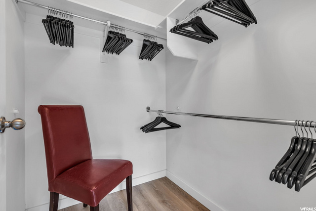 Master Walk In Closet