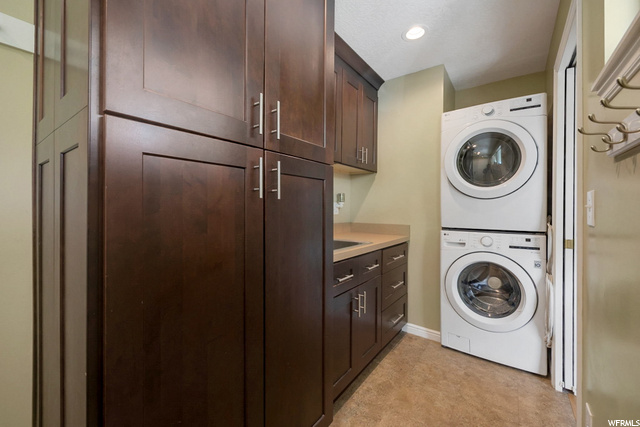 1291 S Oakridge Ln E, Bountiful, UT 84010 — photo 10