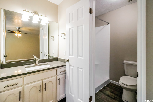 1960 E 2125 N, Layton, UT 84040 — photo 10