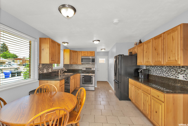 305 W 870 N, Sunset, UT 84015 — photo 3
