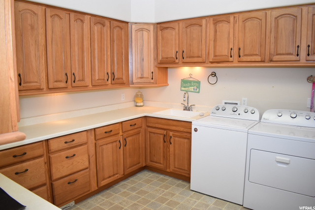 Laundry/ mud room off kitchen