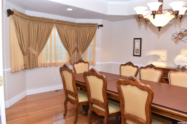 Formal dining room