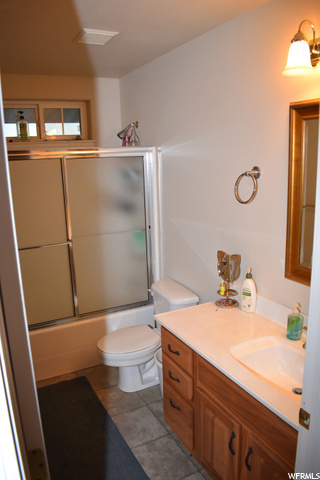 2nd full bathroom 2nd floor
