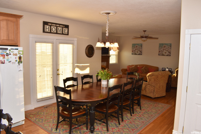 kitchen dining and family room