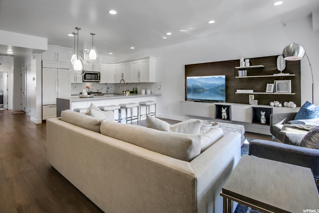 Fully Furnished