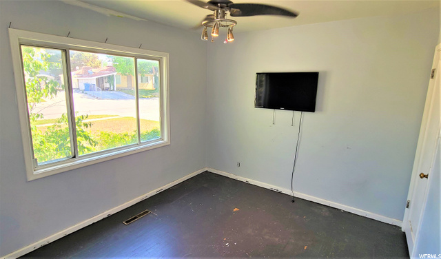 NW bedroom