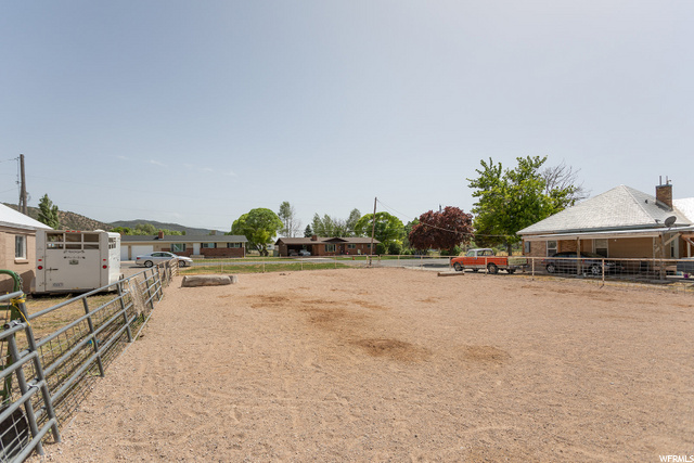 Large Riding Arena