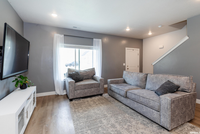 389 S 1580 E, Hyrum, UT 84319 — photo 2
