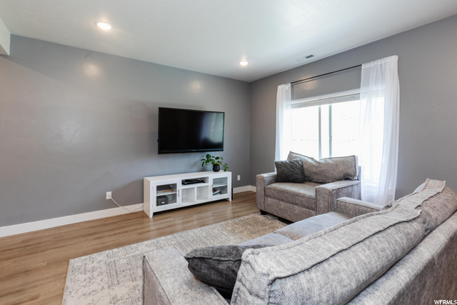 389 S 1580 E, Hyrum, UT 84319 — photo 3