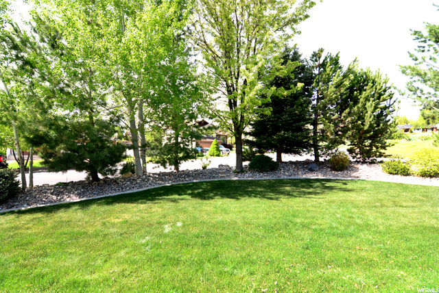 252 S 400 E, Hyde Park, UT 84318 — photo 3