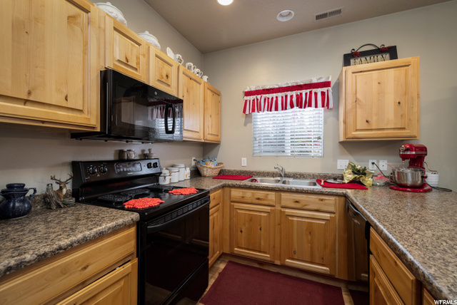 394 E 600 S #J, Vernal, UT 84078 — photo 3
