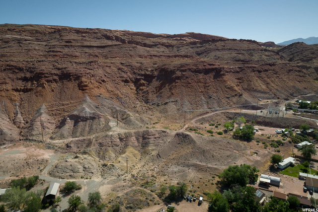 195 E 200 N, Moab, UT 84532 — photo 10