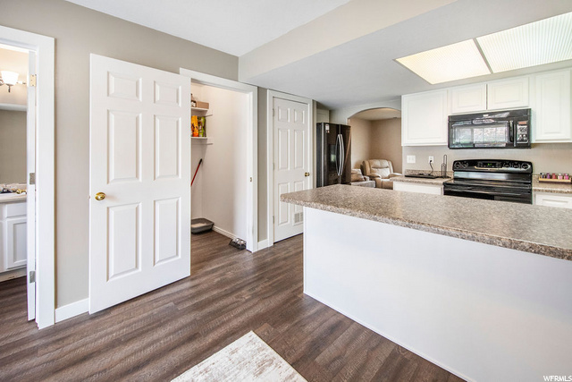 19 N Somerset Pl, Logan, UT 84321 — photo 7