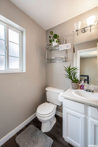 19 N Somerset Pl, Logan, UT 84321 — photo 8