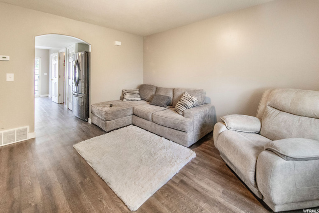 19 N Somerset Pl, Logan, UT 84321 — photo 2