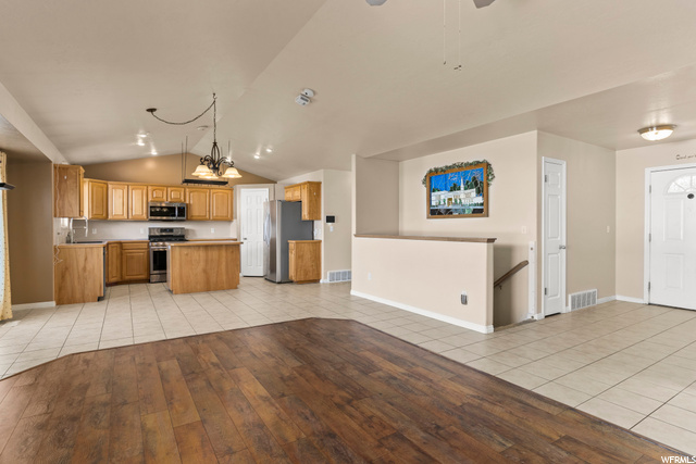 2189 S 875 E, Clearfield, UT 84015 — photo 4