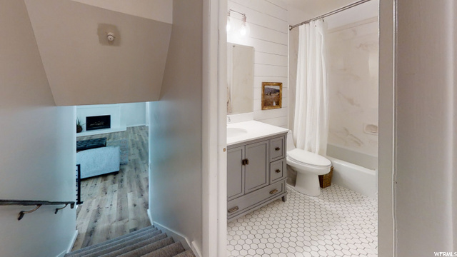 Hall Bathroom