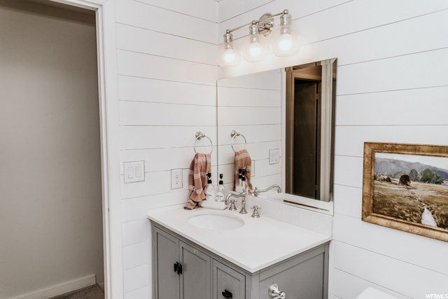 Updated Main Bathroom