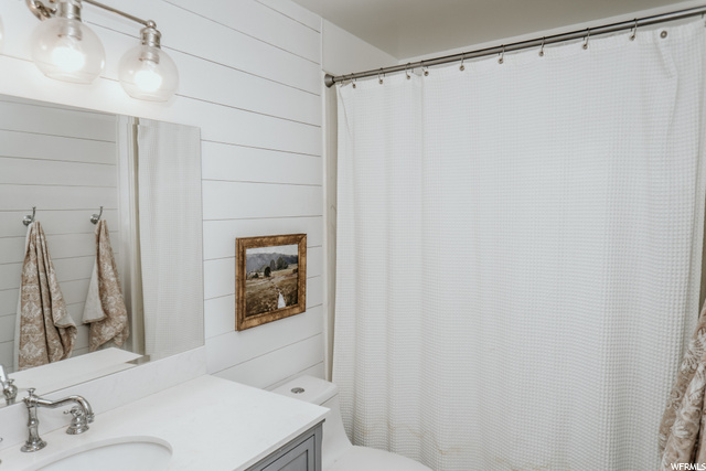 Updated Main Bathroom