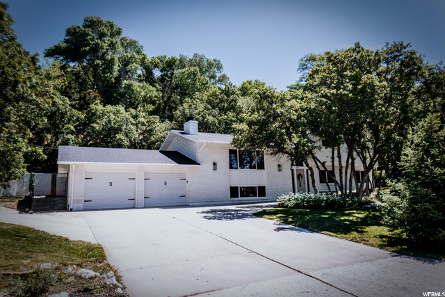 Front view with RV parking