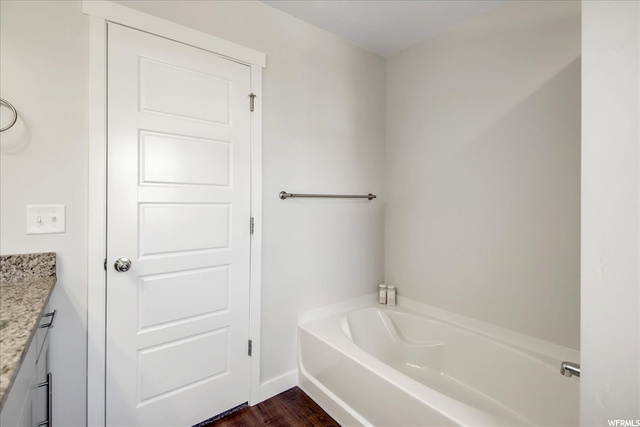 Owner Full Bath