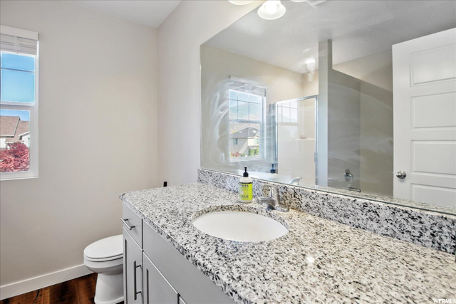 Owner Full Bath