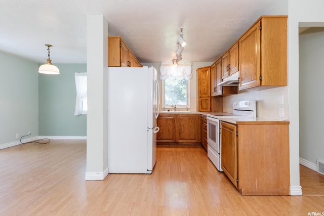 side view of kitchen