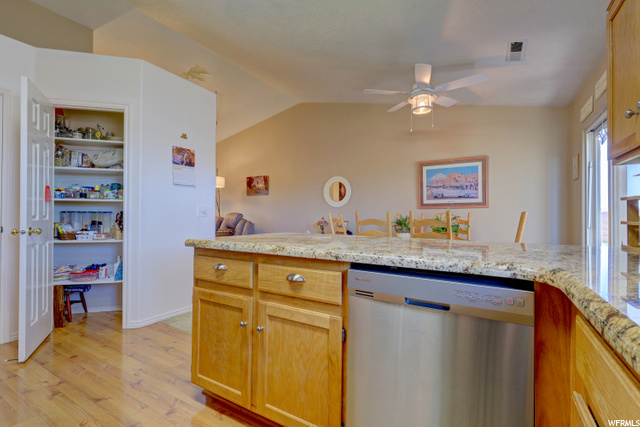 524 E Oasis Dr, Ivins, UT 84738 — photo 12