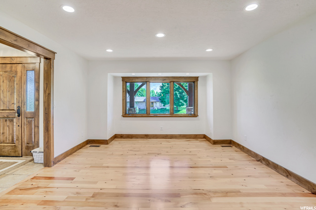 Formal Dinning room
