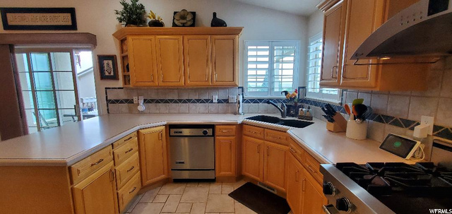 127 W Hillhaven, Perry, UT 84302 — photo 12