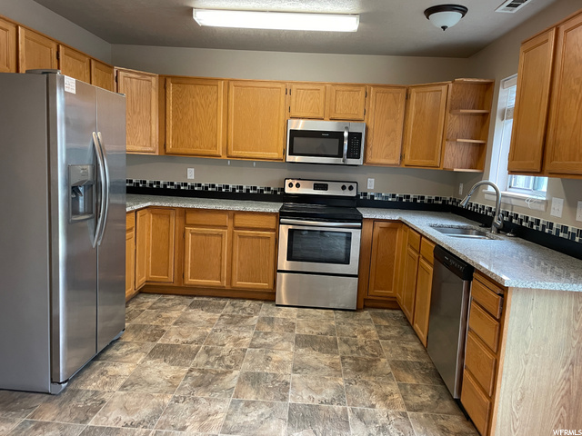 147 W 1190 N, Logan, UT 84341 — photo 5