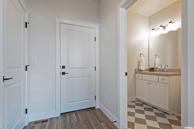 618 E 8000 S, Sandy, UT 84070 — photo 12