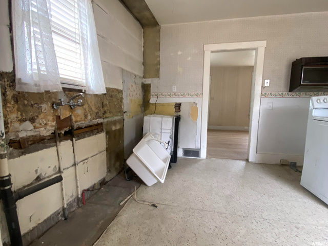 51 Bryner St, Helper, UT 84526 — photo 10