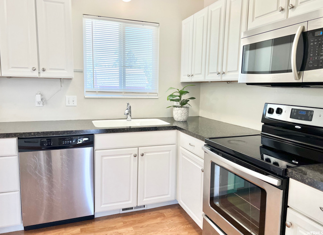 52 E 975 S, Layton, UT 84041 — photo 7