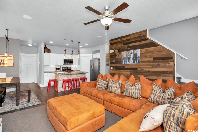 321 E Oak Hollow Dr, Ogden, UT 84401 — photo 11