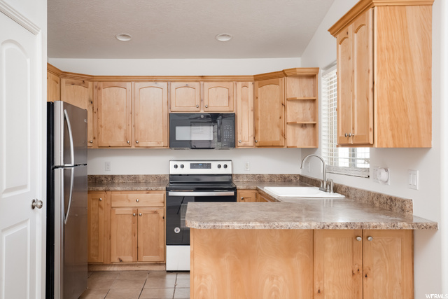 38 Redbluff Dr, Hurricane, UT 84737 — photo 9