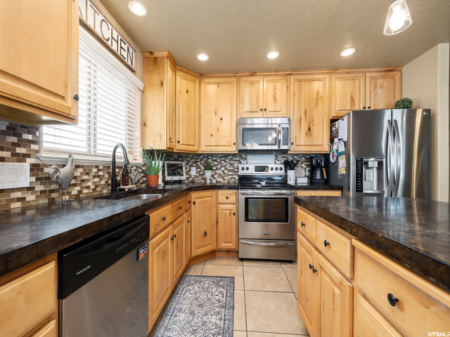 1065 S 300 E, Salem, UT 84653 — photo 7
