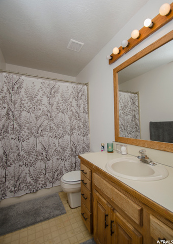 Upstairs bathroom