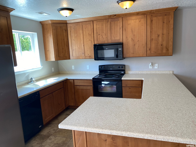 593 N 2425 W, Vernal, UT 84078 — photo 4