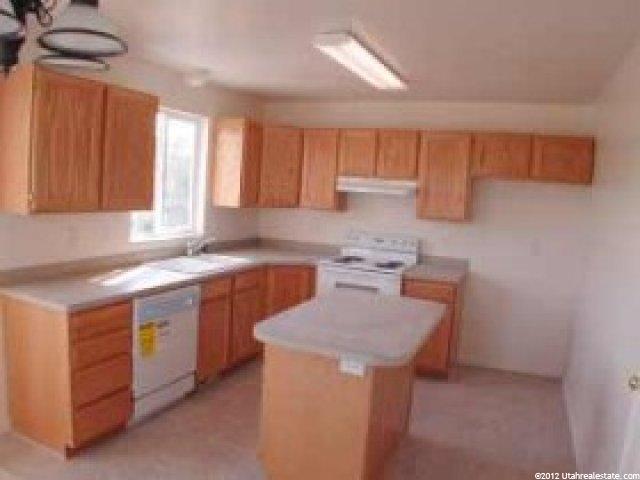 288 S 500 E #E7, Clearfield, UT 84015 — photo 2
