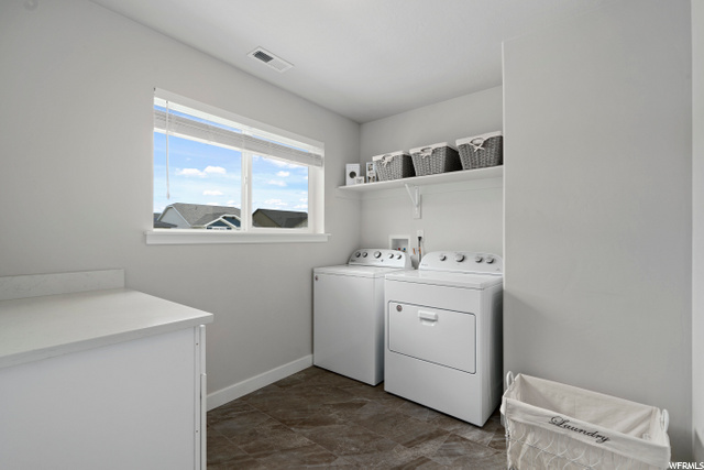 LAUNDRY ROOM 2ND FLOOR