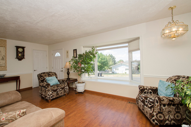 337 W 3200 S, Bountiful, UT 84010 — photo 3
