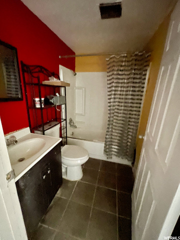 240 E 400 N, Mona, UT 84645 — photo 9