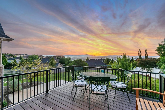 375 E Eagle Ridge Dr, North Salt Lake, UT 84054 — photo 2