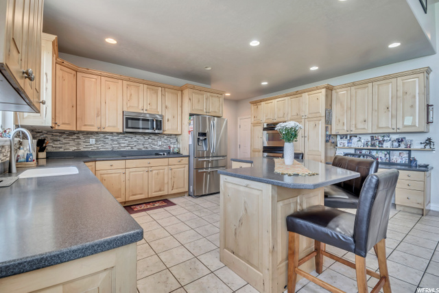 375 E Eagle Ridge Dr, North Salt Lake, UT 84054 — photo 11