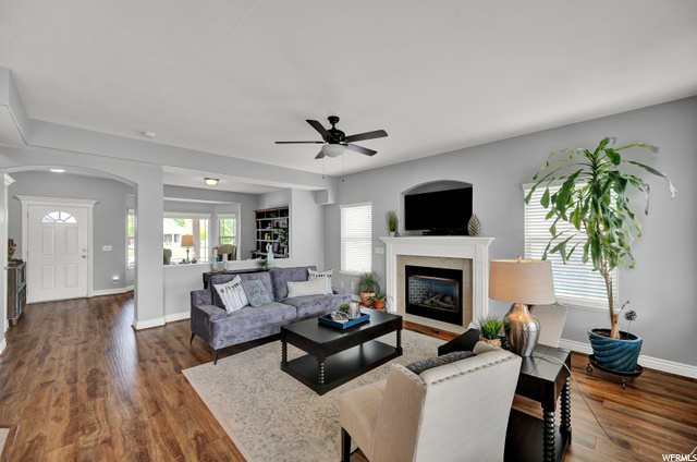 Main floor living room