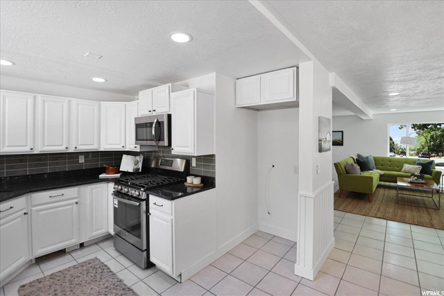 1104 Maxfield Dr, Ogden, UT 84404 — photo 10